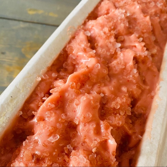 🍎ORCHARD APPLE GOAT MILK & CREAM ESSENTIAL LATHER - Picture 3 of 3